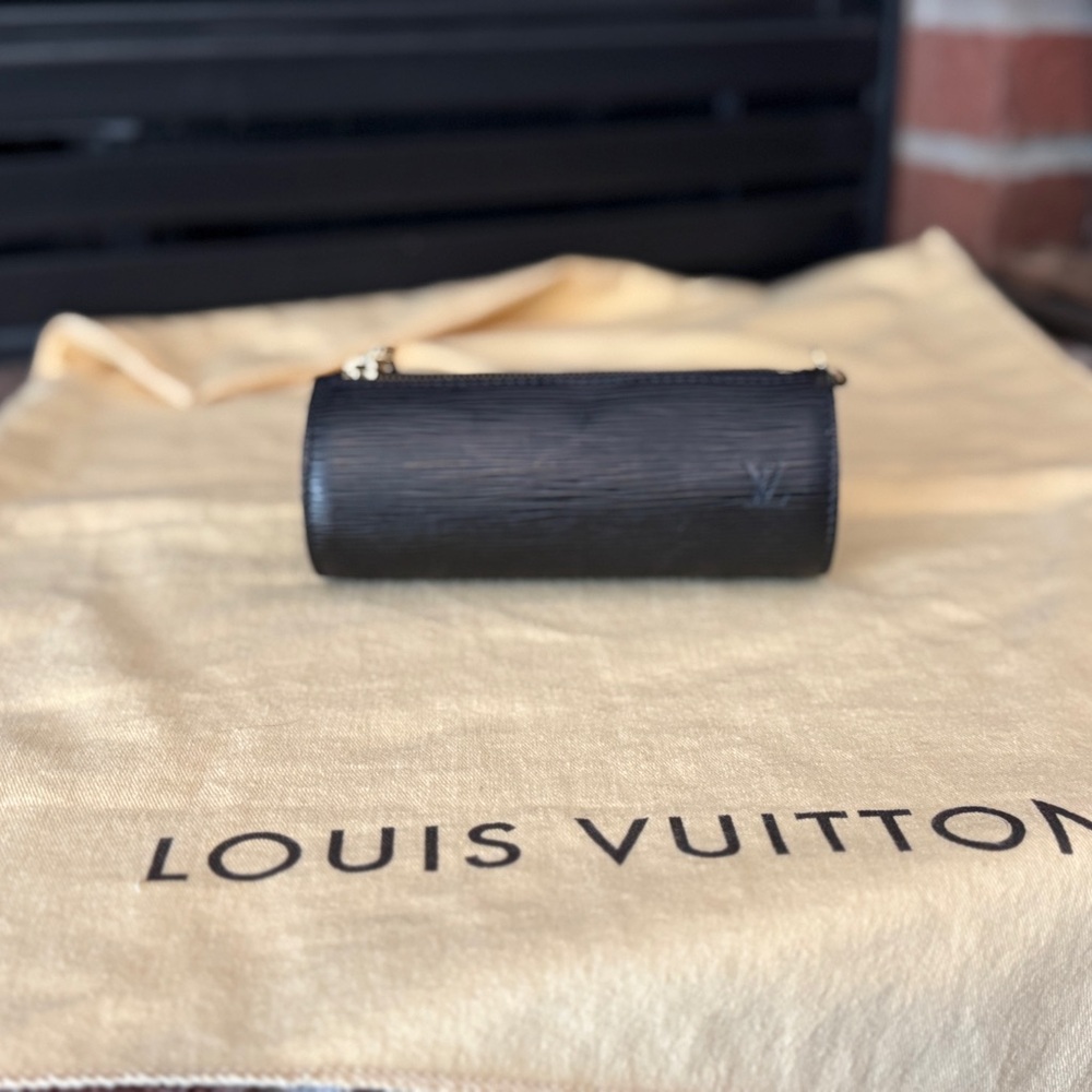 Louis Vuitton Epi Mini Leather Pochette